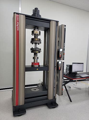 torsion test on tensile testing machine|mechanical torsion meter.